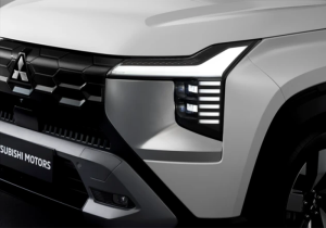 Lampu Depan Berbentuk T-Shape